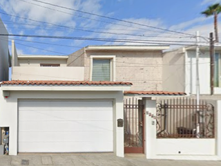 HERMOSA CASA EN VENTA EN LAS PALMAS TIJUANA, B.C.