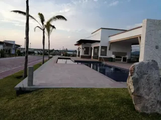 TERRENO EN VENTA, CIUDAD MADERAS LEON,  - MP -