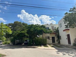 VENTA  CÓMODA Y ACOGEDORA CASA EN MARGARITAS CHOLUL, MÉRIDA, YUCATÁN.