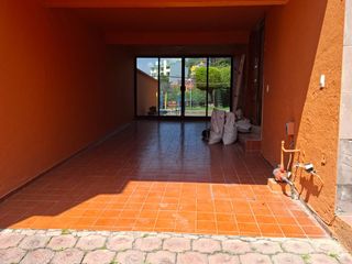 RENTA CASA EN CONDOMINIO HORIZONTAL EN BOULEVARD DE LAS CANTERAS