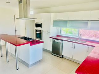 RENTA CASA EN MISION SAN JERONIMO CON RECAMARA EN PLANTA BAJA Y CUARTO DE SERVICIO