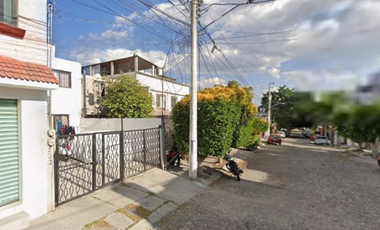 Casa en Venta - Villas de Santiago, Queretaro