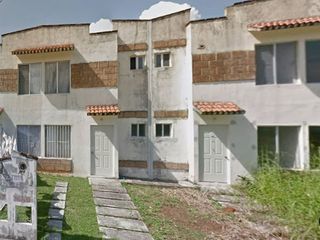 CASA EN VENTA EXCELENTE UBICACION