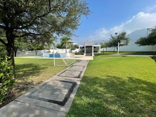 CASA EN RENTA EN PRIVADAS DEL URO PRIVADA CALANDRIAS