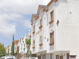 BONITA Y ACOGEDORA CASA EN JARDINES DE AGUA CALIENTE, DE REMATE HIPOTECARIO