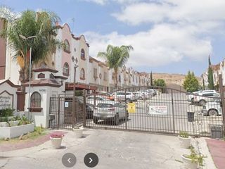 MAGNIFICA OPORTUNIDAD, CASA EN VENTA EN PRIVADA, REMATE BANCARIO