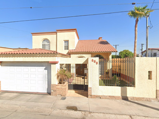 VENTA DE CASA EN GRAN LAGO BALJASH 699 JARDINES DEL LAGO MEXICALI  BAJA CALIFORNIA  MÉXICO
