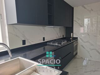 Renta Penthouse en Dos Niveles Completamente Remodelado en Polanco