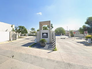 CASA EN CONDOMINIO CON SEGURIDAD 24/7 Y ESTACIONAMIENTO PROPIO