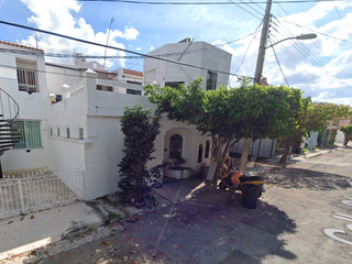 CASA EN VENTA EN MERIDA CERCA DE PLAZA ALTABRISA