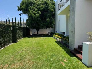 EXVLUSIVA RESIDENCIA PREMIUM EN RENTA EN FRACCIONAMIENTO VISTA REAL, TOTALMENTE AMUEBLADA Y EQUIPADA
