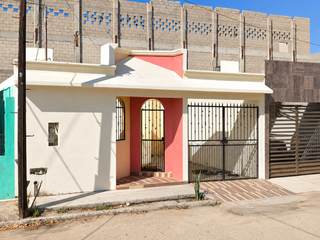CASA EN VENTA EN LA COLONIA COLONIA PASEOS DEL SOL, LA PAZ, B.C.S.