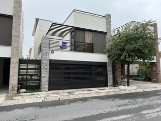 Casa de 150 m² con 3 Recámaras en Renta en Valle de Cumbres