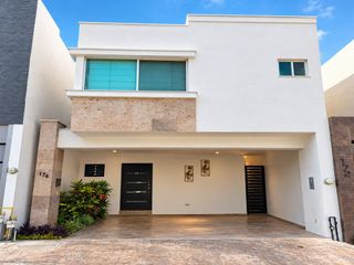 CASA EN RENTA ZONA CUMBRES