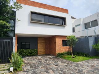 Casa en Renta en Solares de 4 Recamaras Mas Roof Garden