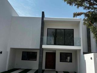 Casa en renta 3 rec y roof garden parque Capri, Lomas de Angelópolis, San Andrés Cholula