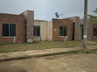 CASA DE ENTREGA INMEDIATA EN VILLAS DEL VERGEL, COSOLEACAQUE, VERACRUZ