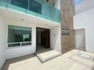 Casa en Renta en Parque San José, Lomas de Angelópolis | A 5 min de Sonata y Barrio Cascatta
