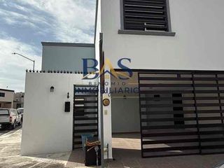 RENTA CASA EN PRIVADA DE SANTA ROSA ll Sector