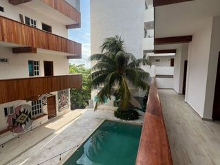 Hotel de 18 Habitaciones en Venta en Isla Mujeres! a 100 m. del Mar Caribe!