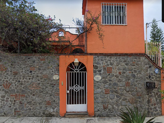Casa en venta en Fracc.Burgos de Cuernavaca, Temixco. ¡Compra esta propiedad mediante Cesión de Derechos e incrementa tu patrimonio! ¡Contáctame, te digo cómo hacerlo!