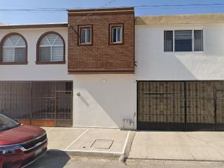 **CASA EN FELEMON GARZA, TORREON, COAHUILA. **