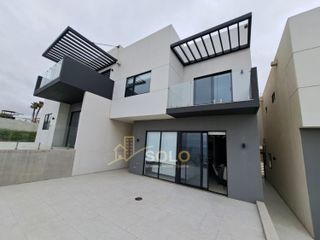 Casa nueva  venta con vista al mar área Rosarito-Tijuana