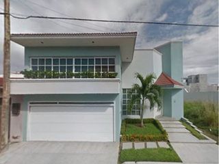 Casa en venta con alberca Fracc. Costa de Oro Boca del Río Veracruz