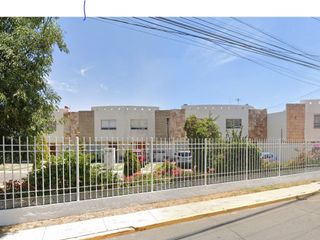 Hermosa y amplia casa en remate en el Fraccionamiento Puesta de Sol, San Pedro Cholula, Puebla!
