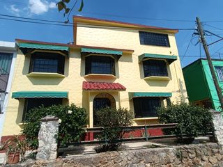 Negociable, Hermosa casa de tres niveles, en Teleta Cuernavaca Morelos