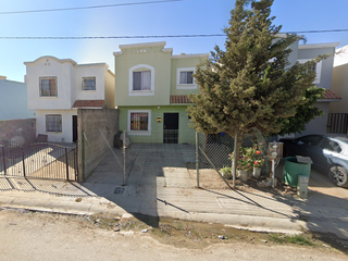 CASA EN CORONA, VILLAS DEL SOL, ENSENADA, BAJA CALIFORNIA. ¡CASA EN REMATE! -FQA