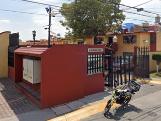 Casa en venta Av. Ahuehuetes, Unidad Habitacional Valle Del Tenayo, Tlalnepantla De Baz, Estado De México, México