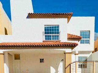 Casa en venta en fraccionamiento Fuentes del Sol $3,700,000