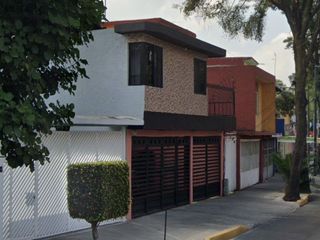 Gran Oportunidad Casa en Venta en Rosa Zaragoza, Coapa, Culhuacan X A, Coyoacán,  Ciudad de Mexico CDMX.