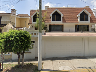 Gran Oportunidad, Bella Casa ubicada en Candiles, Querétaro.