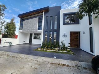 CASA EN VENTA EN VISTAS ALTOZANO MORELIA $4'890,000