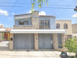 Casa en Jardines Alcalde, Guadalajara Jalisco.