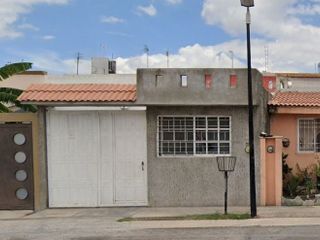 Casa en venta con gran plusvalía de remate dentro de Av Parque Santiago , Fundadores,Santiago de Querétaro, Qro., México