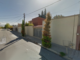 Casa en venta en la Colonia Cumbres, Saltillo, Coahuila.