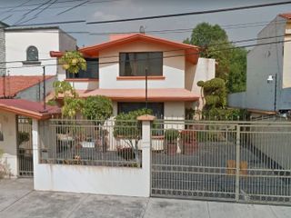 Venta de casa en remate  en Atizapán de Zaragoza. Estado de México