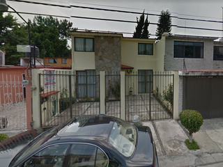 Bonita Casa En Una Exelente Ubicacion Calle La Paz # 218 MZ 011 Valle Dorado Tlalnepantla  GSN