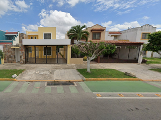 Casa en venta en la Colonia Las Américas, Mérida, Yucatán.