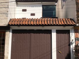 Casa en San Mateo Otzacatipan, por Bodega Aurrera de San Pedro Totoltepec, salida rápida a CDMX, tren interurbano