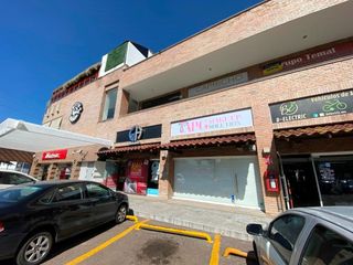Local comercial en renta en Aguascalientes, zona norte. Plaza Santa Fe