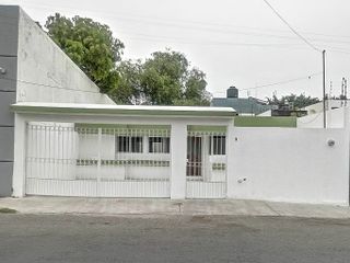 En venta propiedad  con uso de suelo comercial en Hacienda Escolásticas Jardines de la Hacienda