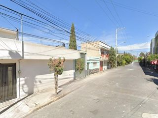 Casa en Col. Vicente Villada, Nezahualcóyotl, Estado de México., ¡Compra directa con el Banco, no se aceptan créditos!