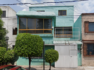 Casa en Remate Bancario en Nueva Santa María, Azcapotzalco.