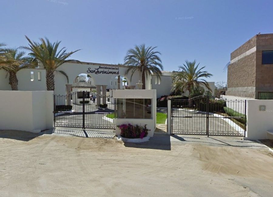 REMATE B. DE CASA EN CONDOMINIO SAN JERONIMO EL TEZAL LOS CABOS BAJA