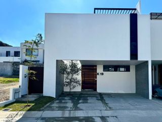 Casa nueva en venta en Los Robles, Zapopan