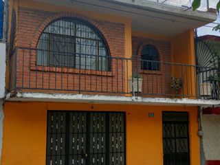 Casa en vista bella de 4 recámaras, una abajo. A pasos del Instituto Vasco de Quiroga y cerca de Altozano